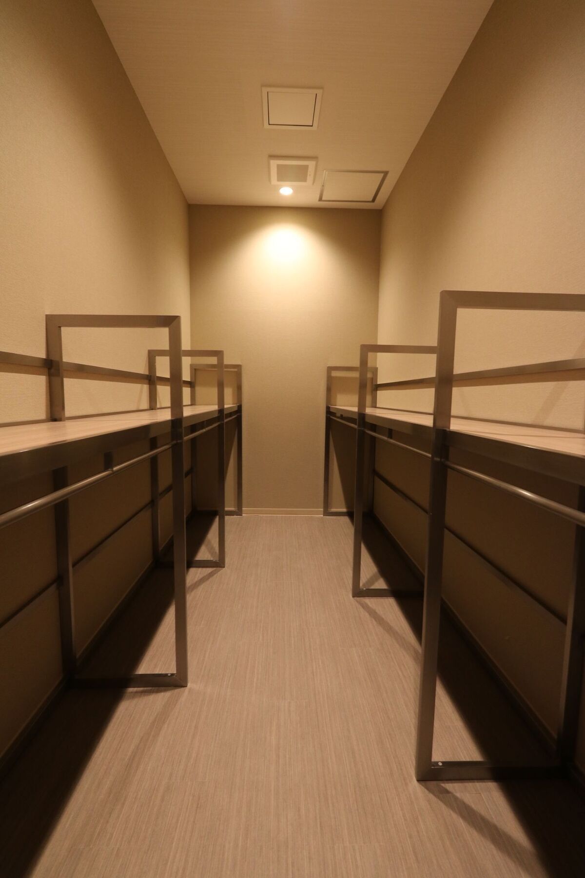 Cabin&capsule J-ship Namba Hotel kapsul